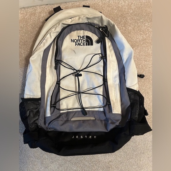 North Face Backpack - Picture 1 of 7